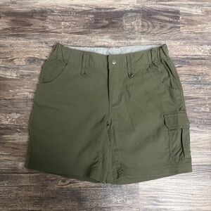 Duluth Women’s Olive Green Cargo Stretch Shorts Size 4
